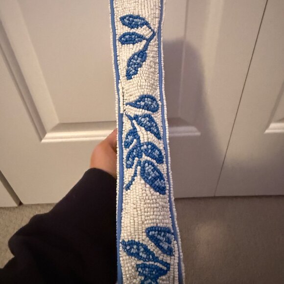 NWT Antik Kraft Beaded Blue and White Floral Shoulder Bag Viral - Picture 3 of 5